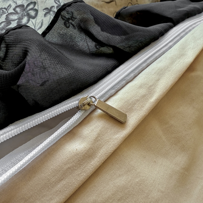 91家纺网 家纺一手货源 找家纺 宅家居 2025新款A类轻法式复古赫本风全棉纯棉有氧双层纱花边四件套黑色韩式花边三件套 柔岚