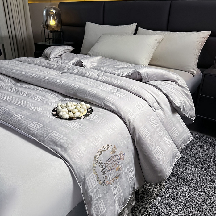 91家纺网 家纺一手货源 找家纺 （总）兴邦家纺 2026新款全棉提花蚕丝被加厚冬被春秋被蚕蛹蛋白被外贸跨境被子被芯直播爆款