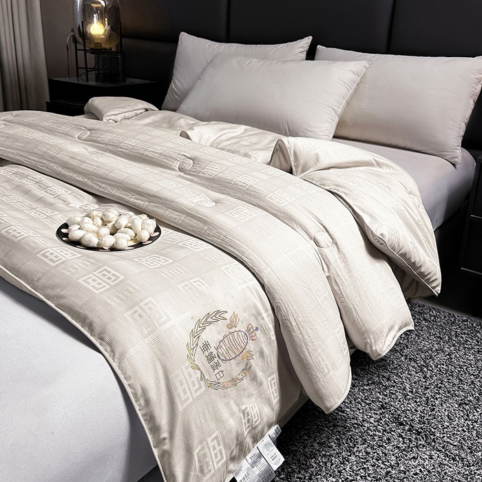 91家纺网 家纺一手货源 找家纺 兴邦家纺 2026新款全棉提花蚕丝被加厚冬被春秋被蚕蛹蛋白被外贸跨境被子被芯直播爆款 提花款-简爱-乳白