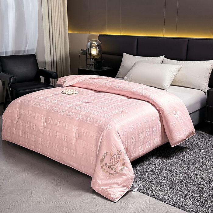 91家纺网 家纺一手货源 找家纺 兴邦家纺 2026新款全棉提花蚕丝被加厚冬被春秋被蚕蛹蛋白被外贸跨境被子被芯直播爆款 提花款-简爱-粉玉