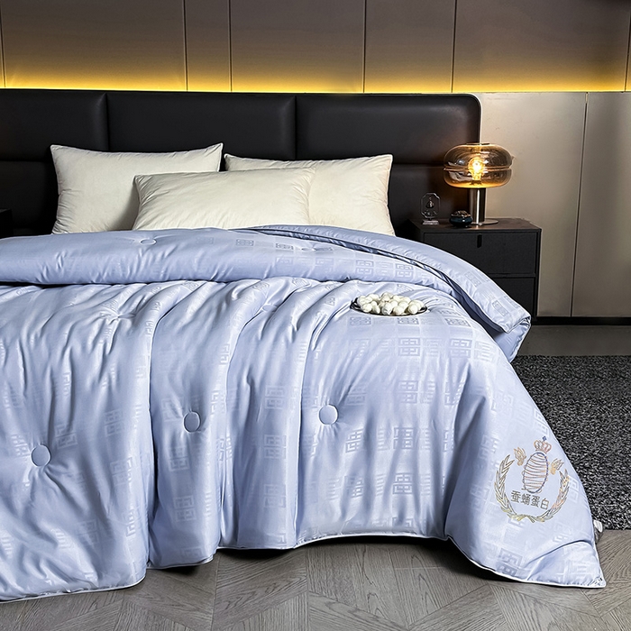 91家纺网 家纺一手货源 找家纺 兴邦家纺 2026新款全棉提花蚕丝被加厚冬被春秋被蚕蛹蛋白被外贸跨境被子被芯直播爆款 提花款-简爱-宝蓝