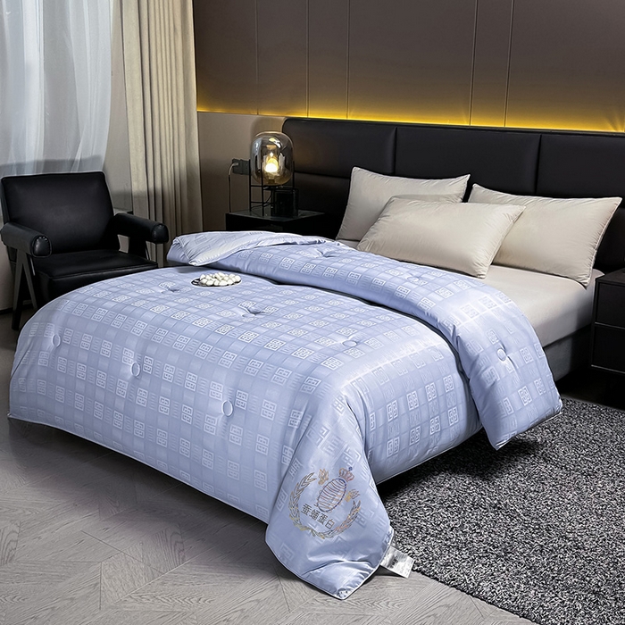 91家纺网 家纺一手货源 找家纺 兴邦家纺 2026新款全棉提花蚕丝被加厚冬被春秋被蚕蛹蛋白被外贸跨境被子被芯直播爆款 提花款-简爱-宝蓝