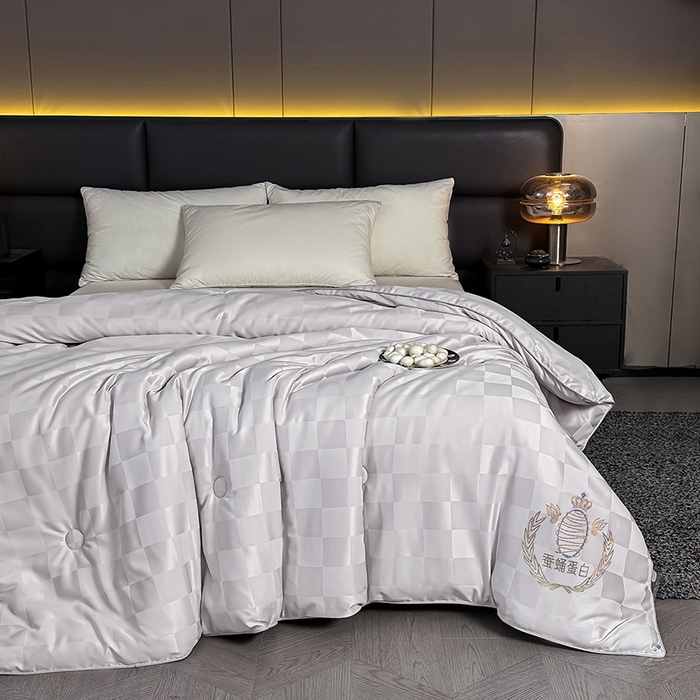 91家纺网 家纺一手货源 找家纺 兴邦家纺 2026新款全棉提花蚕丝被加厚冬被春秋被蚕蛹蛋白被外贸跨境被子被芯直播爆款 提花款-格调-银灰