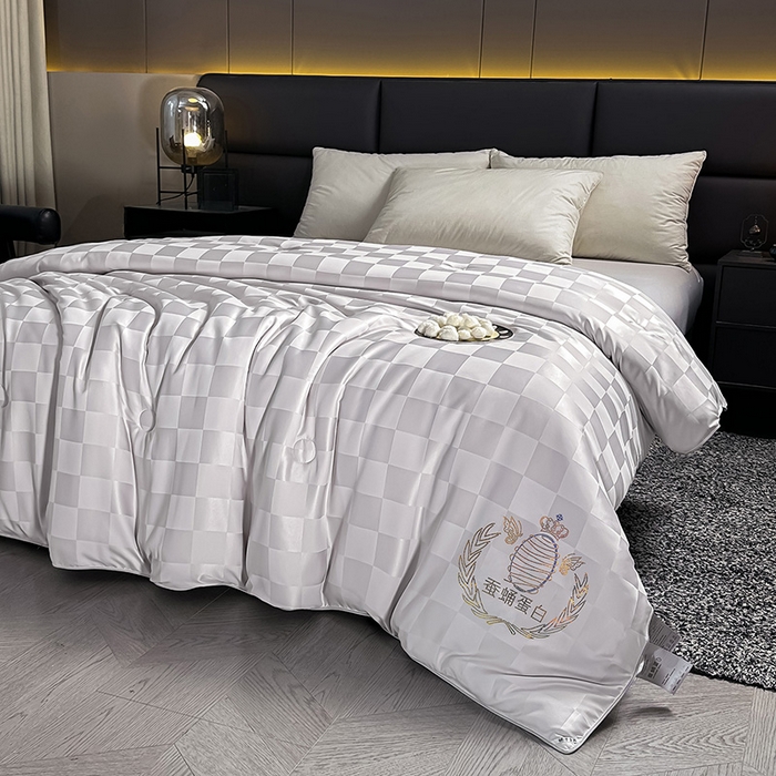 91家纺网 家纺一手货源 找家纺 兴邦家纺 2026新款全棉提花蚕丝被加厚冬被春秋被蚕蛹蛋白被外贸跨境被子被芯直播爆款 提花款-格调-银灰