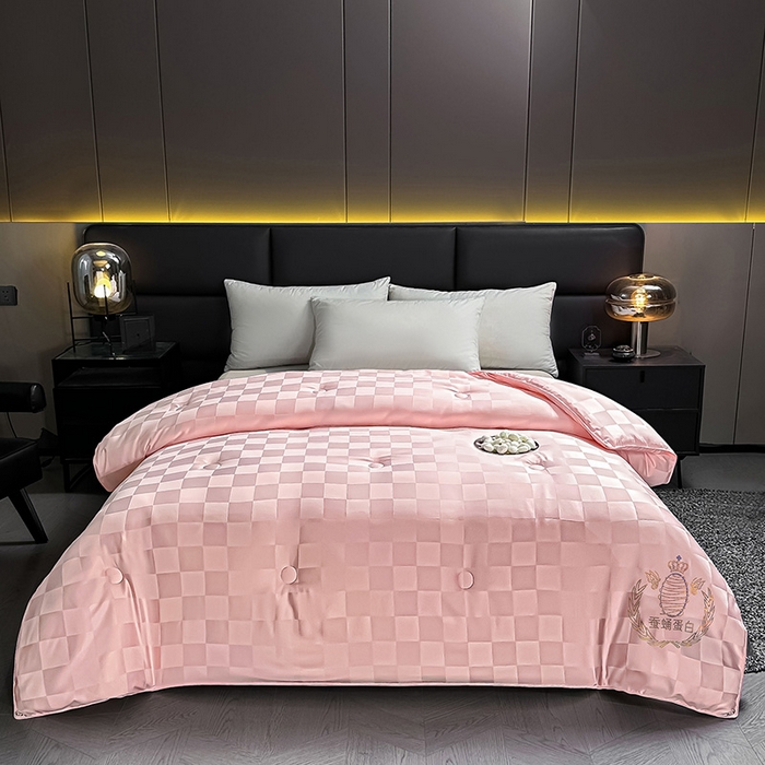 91家纺网 家纺一手货源 找家纺 兴邦家纺 2026新款全棉提花蚕丝被加厚冬被春秋被蚕蛹蛋白被外贸跨境被子被芯直播爆款 提花款-格调-粉