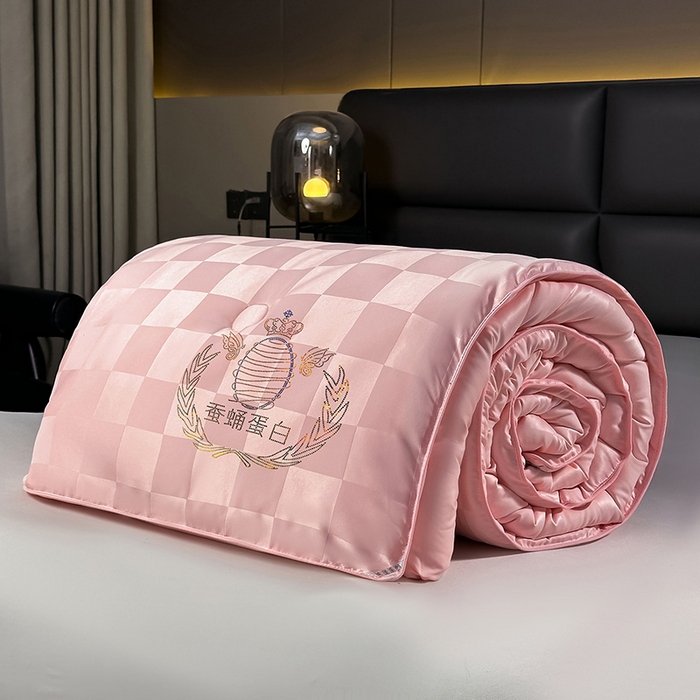 91家纺网 家纺一手货源 找家纺 兴邦家纺 2026新款全棉提花蚕丝被加厚冬被春秋被蚕蛹蛋白被外贸跨境被子被芯直播爆款 提花款-格调-粉