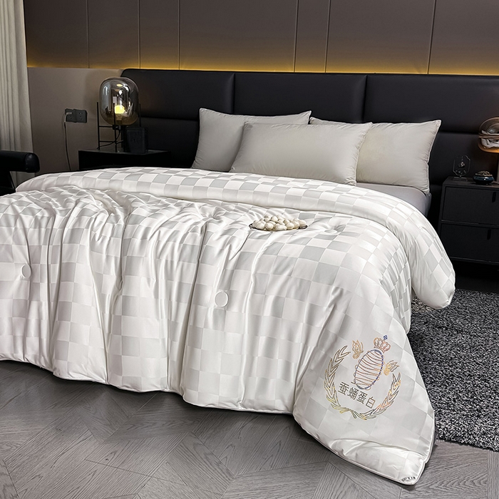 91家纺网 家纺一手货源 找家纺 兴邦家纺 2026新款全棉提花蚕丝被加厚冬被春秋被蚕蛹蛋白被外贸跨境被子被芯直播爆款 提花款-格调-本白