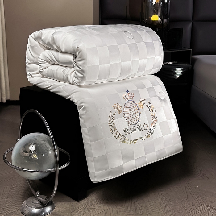 91家纺网 家纺一手货源 找家纺 兴邦家纺 2026新款全棉提花蚕丝被加厚冬被春秋被蚕蛹蛋白被外贸跨境被子被芯直播爆款 提花款-格调-本白