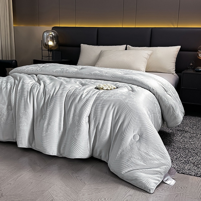 91家纺网 家纺一手货源 找家纺 兴邦家纺 2026新款全棉提花蚕丝被加厚冬被春秋被蚕蛹蛋白被外贸跨境被子被芯直播爆款 浮雕款-花影-灰