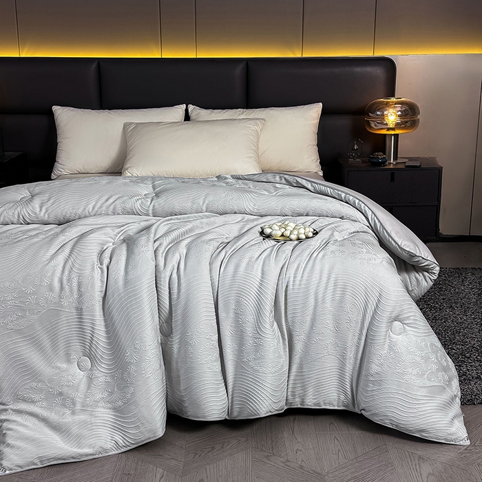 91家纺网 家纺一手货源 找家纺 兴邦家纺 2026新款全棉提花蚕丝被加厚冬被春秋被蚕蛹蛋白被外贸跨境被子被芯直播爆款 浮雕款-花影-灰