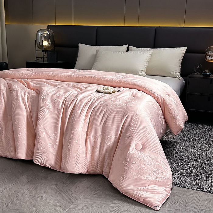 91家纺网 家纺一手货源 找家纺 兴邦家纺 2026新款全棉提花蚕丝被加厚冬被春秋被蚕蛹蛋白被外贸跨境被子被芯直播爆款 浮雕款-花影-粉