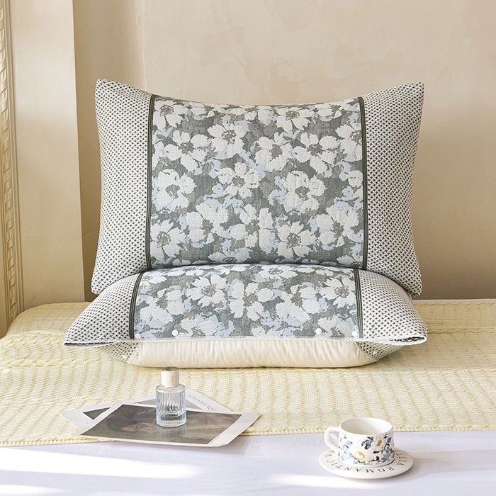 91家纺网 家纺一手货源 找家纺 悦然毛巾被 2025新款全棉纯棉纱布多功能枕巾枕套带扣子 田园碎花灰