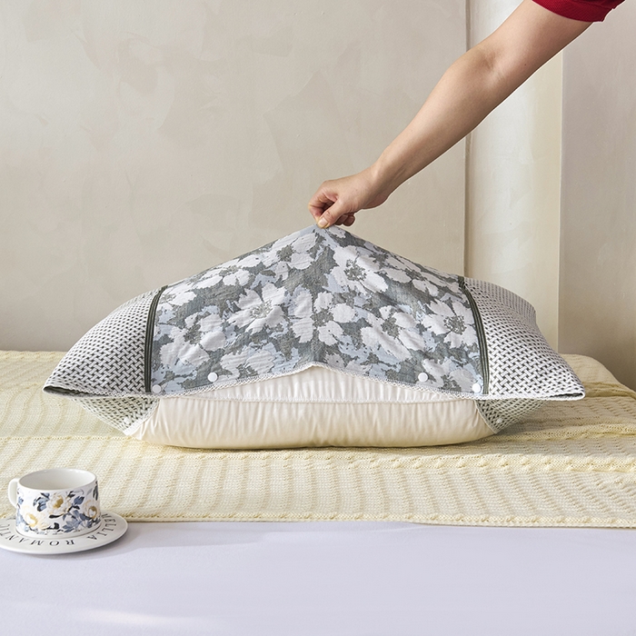 91家纺网 家纺一手货源 找家纺 悦然毛巾被 2025新款全棉纯棉纱布多功能枕巾枕套带扣子 田园碎花灰