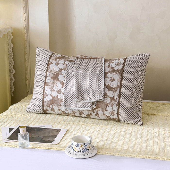 91家纺网 家纺一手货源 找家纺 悦然毛巾被 2025新款全棉纯棉纱布多功能枕巾枕套带扣子 田园碎花咖啡