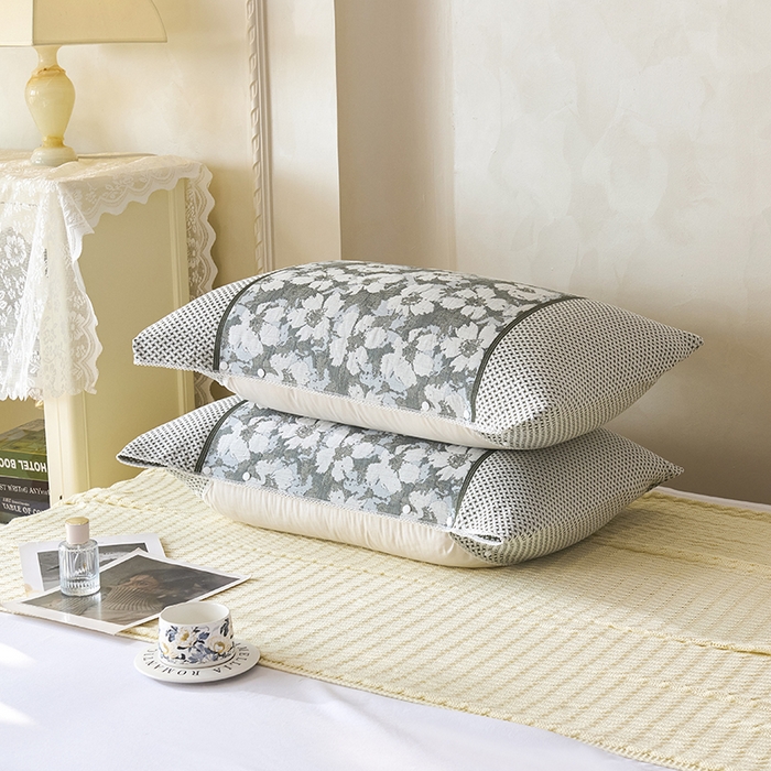 91家纺网 家纺一手货源 找家纺 悦然毛巾被 2025新款全棉纯棉纱布多功能枕巾枕套带扣子 田园碎花灰