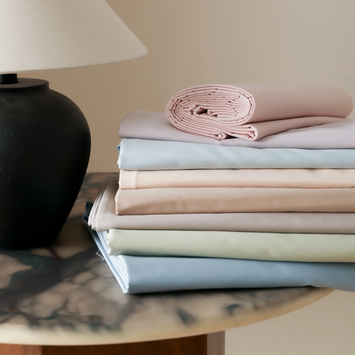 91家纺网 家纺一手货源 找家纺 云栖家居 2025新款全棉纯棉纯色双拼色长绒棉纯棉四件套--极简 组合图仅供参考