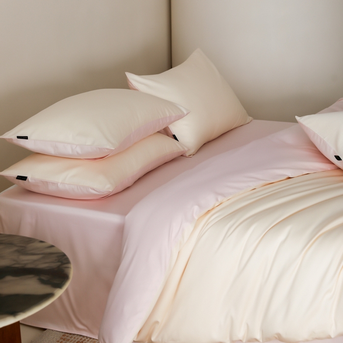 91家纺网 家纺一手货源 找家纺 云栖家居 2025新款全棉纯棉纯色双拼色长绒棉纯棉四件套--极简 米粒碎&玉兰粉