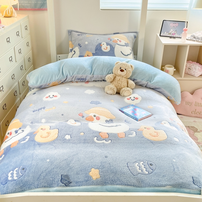 91家纺网 家纺一手货源 找家纺 川悦生活 2025新款立体雪花绒印花四件套学生床系列一场景一 哒哒鸭丫