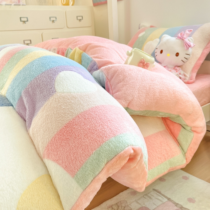 91家纺网 家纺一手货源 找家纺 川悦生活 2025新款立体雪花绒印花四件套学生床系列一场景一 彩虹爱心粉