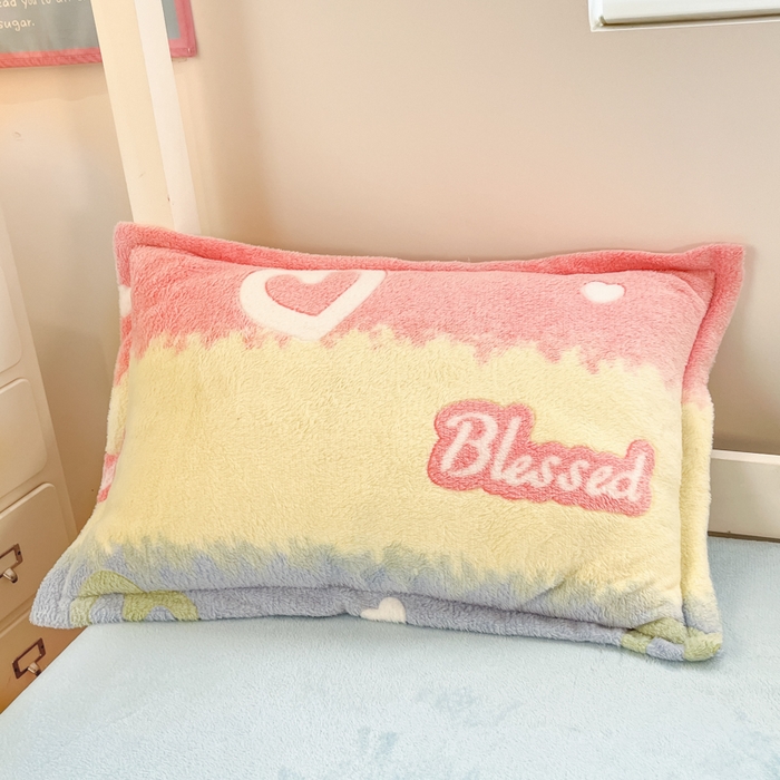 91家纺网 家纺一手货源 找家纺 川悦生活 2025新款立体雪花绒印花四件套学生床系列一场景一 彩虹爱语蓝