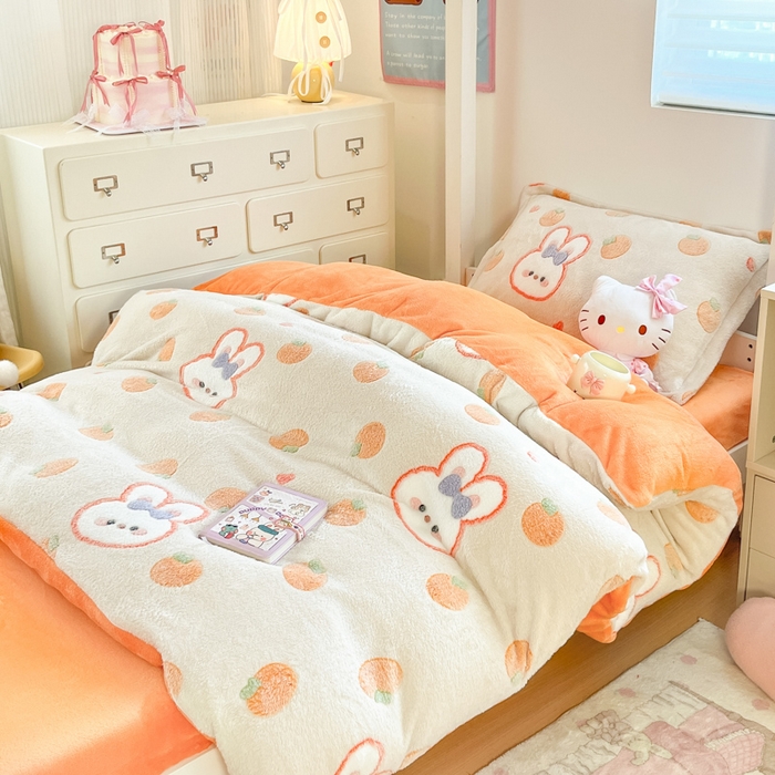 91家纺网 家纺一手货源 找家纺 川悦生活 2025新款立体雪花绒印花四件套学生床系列一场景一 橘兔