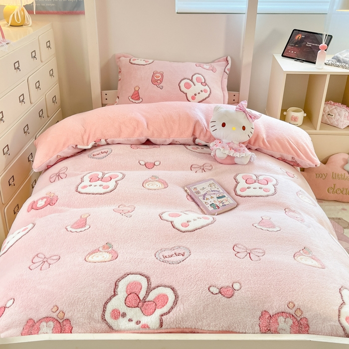 川悦生活 2025新款立体雪花绒印花四件套学生床系列一场景一 蜜语奶兔