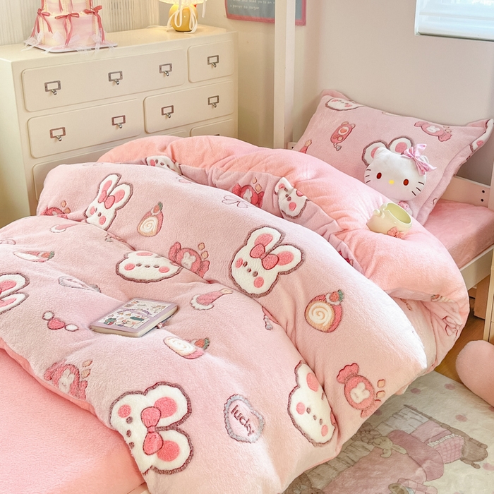 91家纺网 家纺一手货源 找家纺 川悦生活 2025新款立体雪花绒印花四件套学生床系列一场景一 蜜语奶兔