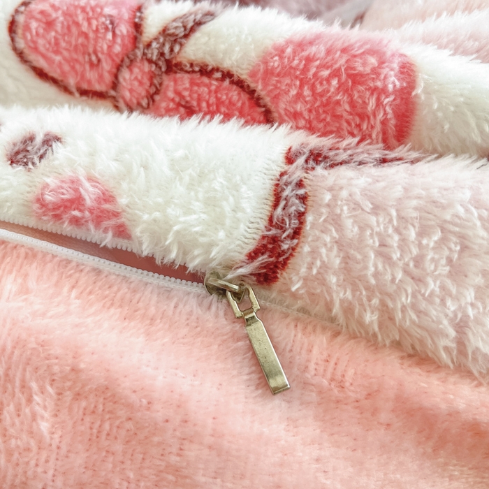 91家纺网 家纺一手货源 找家纺 川悦生活 2025新款立体雪花绒印花四件套学生床系列一场景一 蜜语奶兔