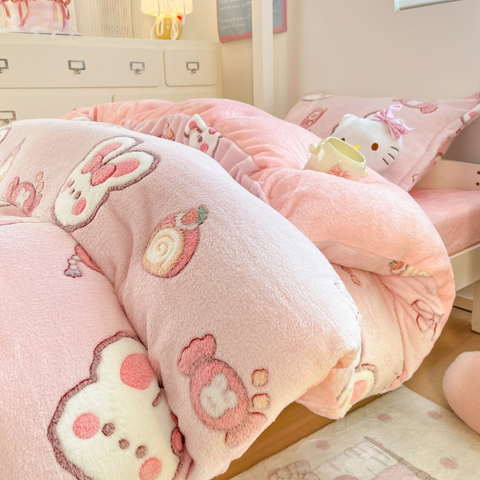 91家纺网 家纺一手货源 找家纺 川悦生活 2025新款立体雪花绒印花四件套学生床系列一场景一 蜜语奶兔