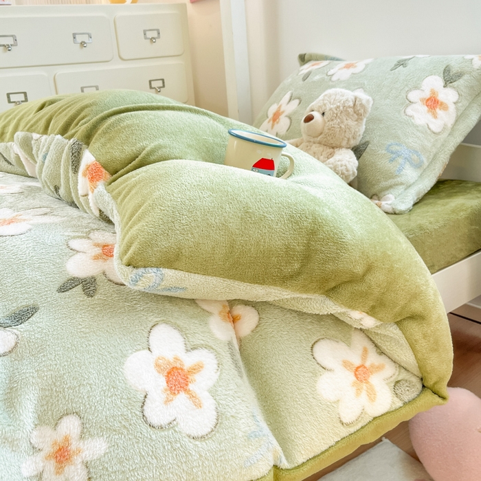 91家纺网 家纺一手货源 找家纺 川悦生活 2025新款立体雪花绒印花四件套学生床系列一场景一 奶芙小花