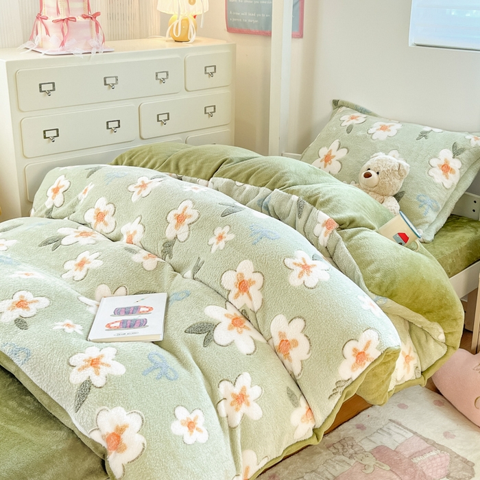 91家纺网 家纺一手货源 找家纺 川悦生活 2025新款立体雪花绒印花四件套学生床系列一场景一 奶芙小花