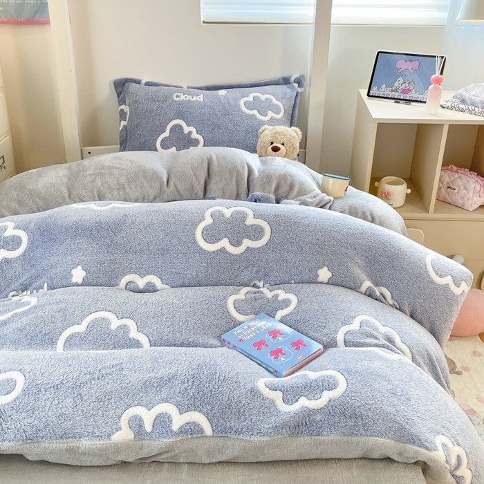 91家纺网 家纺一手货源 找家纺 川悦生活 2025新款立体雪花绒印花四件套学生床系列一场景一 奶味云朵