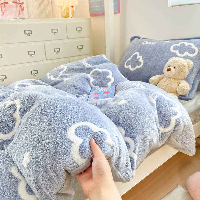 91家纺网 家纺一手货源 找家纺 川悦生活 2025新款立体雪花绒印花四件套学生床系列一场景一 奶味云朵