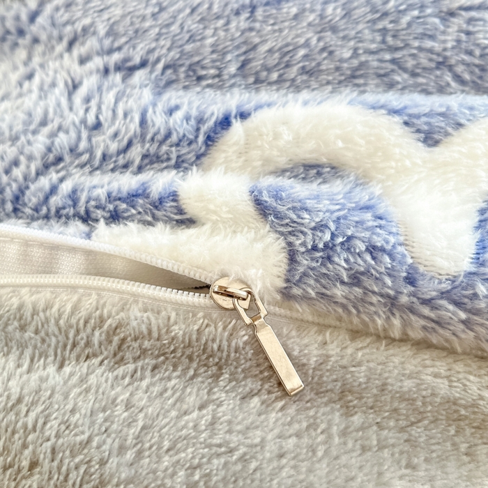 91家纺网 家纺一手货源 找家纺 川悦生活 2025新款立体雪花绒印花四件套学生床系列一场景一 奶味云朵