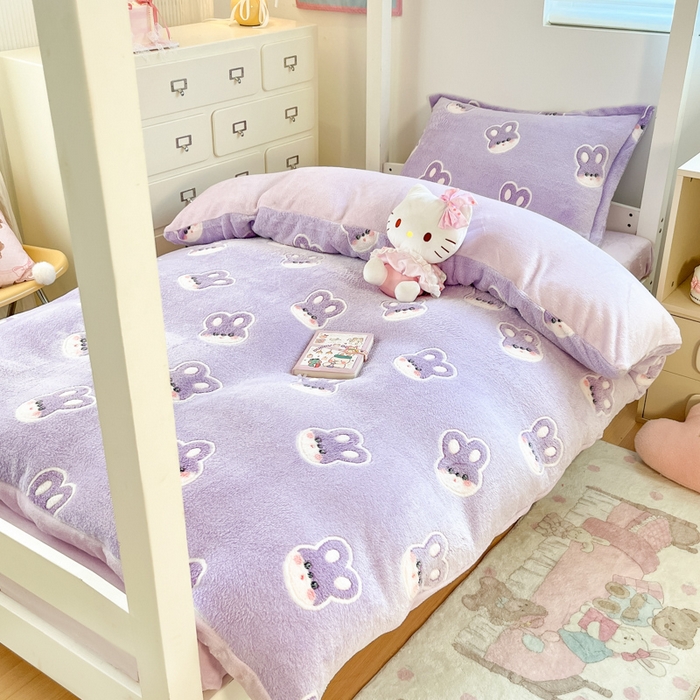 91家纺网 家纺一手货源 找家纺 川悦生活 2025新款立体雪花绒印花四件套学生床系列一场景一 妮娜兔