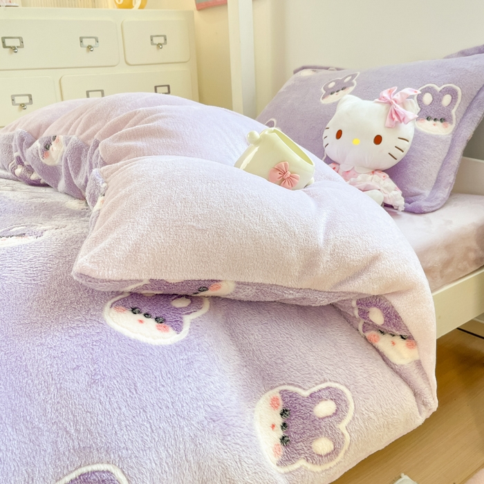 91家纺网 家纺一手货源 找家纺 川悦生活 2025新款立体雪花绒印花四件套学生床系列一场景一 妮娜兔