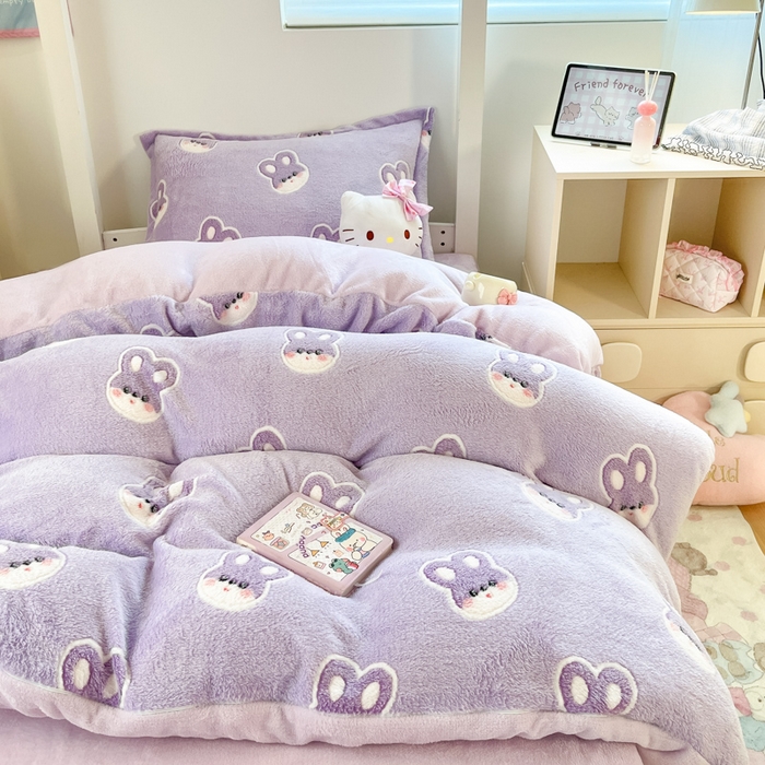 91家纺网 家纺一手货源 找家纺 川悦生活 2025新款立体雪花绒印花四件套学生床系列一场景一 妮娜兔