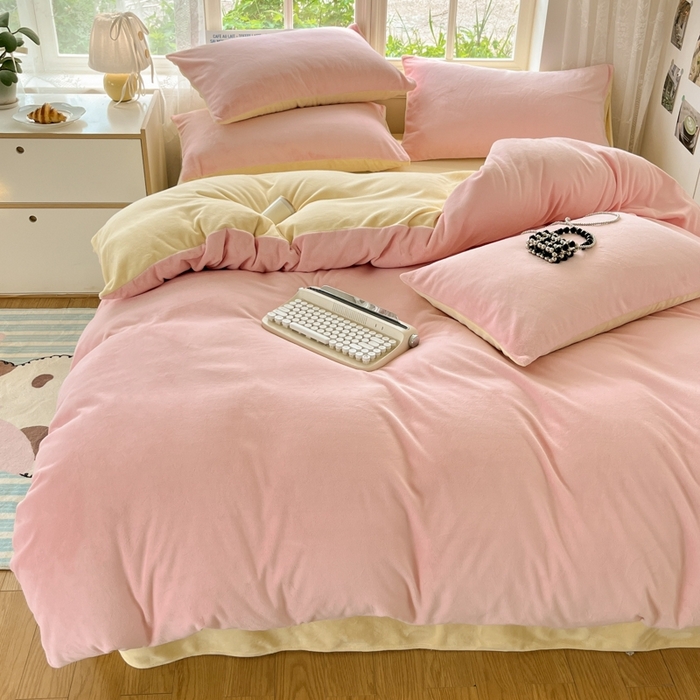 91家纺网 家纺一手货源 找家纺 （总）857家居 2024新款A类牛奶绒纯色双拼四件套