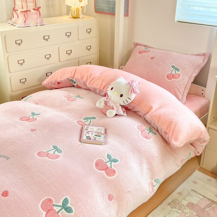 91家纺网 家纺一手货源 找家纺 川悦生活 2025新款立体雪花绒印花四件套学生床系列一场景一 桃心爱语