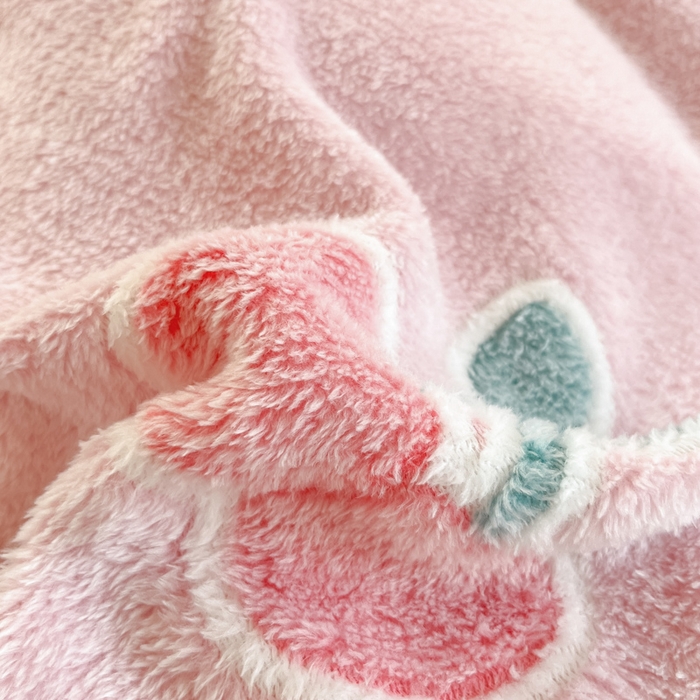 91家纺网 家纺一手货源 找家纺 川悦生活 2025新款立体雪花绒印花四件套学生床系列一场景一 桃心爱语