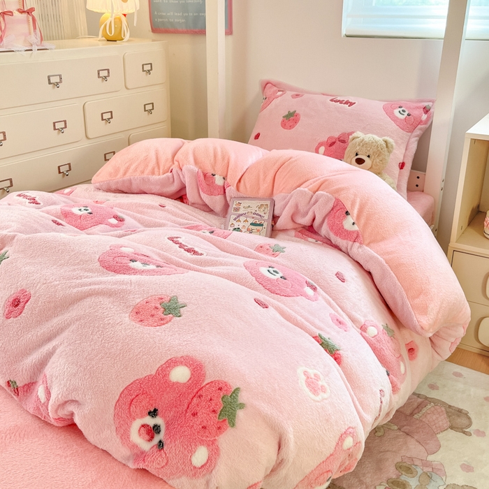 91家纺网 家纺一手货源 找家纺 川悦生活 2025新款立体雪花绒印花四件套学生床系列一场景一 甜系粉熊