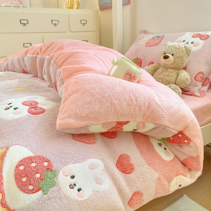 91家纺网 家纺一手货源 找家纺 川悦生活 2025新款立体雪花绒印花四件套学生床系列一场景一 幸福甜兔