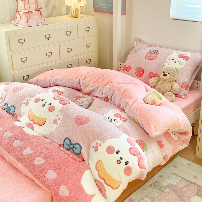 91家纺网 家纺一手货源 找家纺 川悦生活 2025新款立体雪花绒印花四件套学生床系列一场景一 幸福甜兔