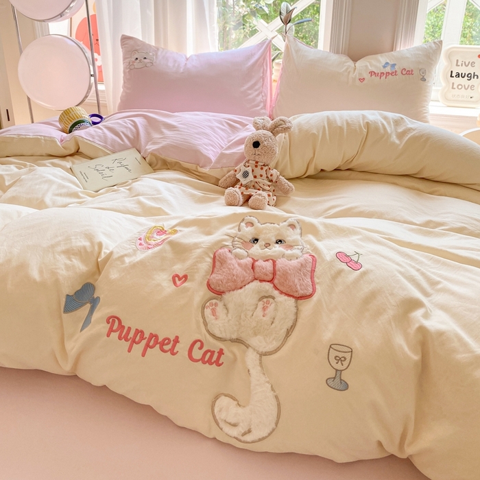 雨帆家纺 2025新款可爱卡通水洗棉贴布绣四件套 奶粉小猫