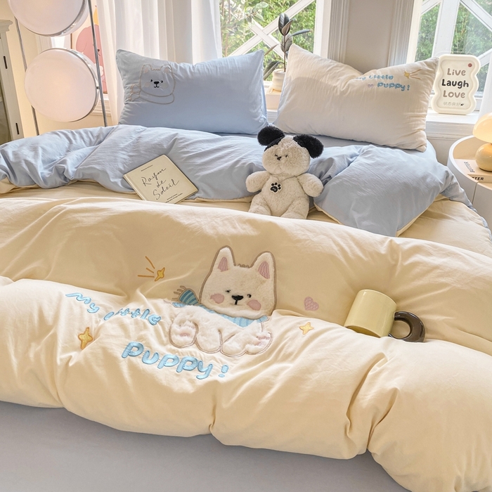 91家纺网 家纺一手货源 找家纺 雨帆家纺 2025新款可爱卡通水洗棉贴布绣四件套 奶油蓝西高地