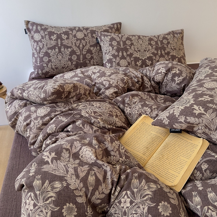 91家纺网 家纺一手货源 找家纺 竹合家纺 2025秋冬新品爆款加厚高克重复古风皱皱印花四件套典雅