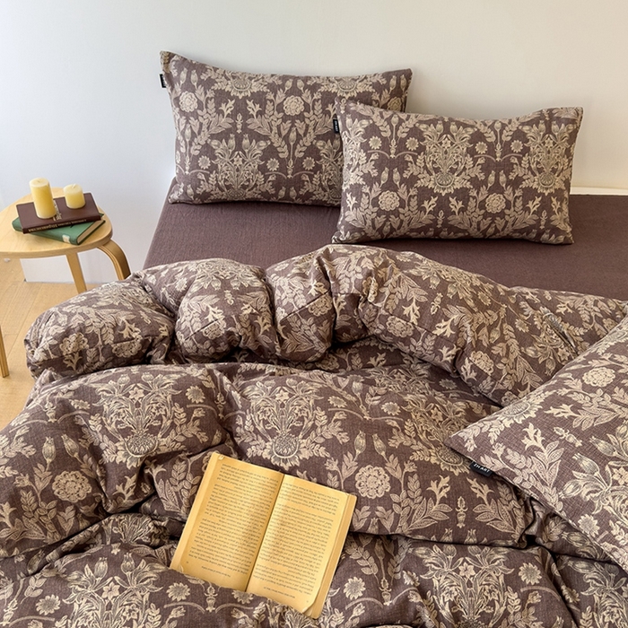 91家纺网 家纺一手货源 找家纺 竹合家纺 2025秋冬新品爆款加厚高克重复古风皱皱印花四件套典雅