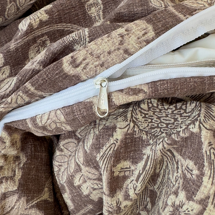 91家纺网 家纺一手货源 找家纺 竹合家纺 2025秋冬新品爆款加厚高克重复古风皱皱印花四件套典雅