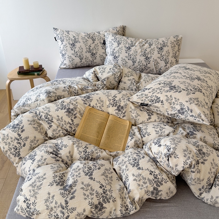 91家纺网 家纺一手货源 找家纺 竹合家纺 2025秋冬新品爆款加厚高克重复古风皱皱印花四件套莫里