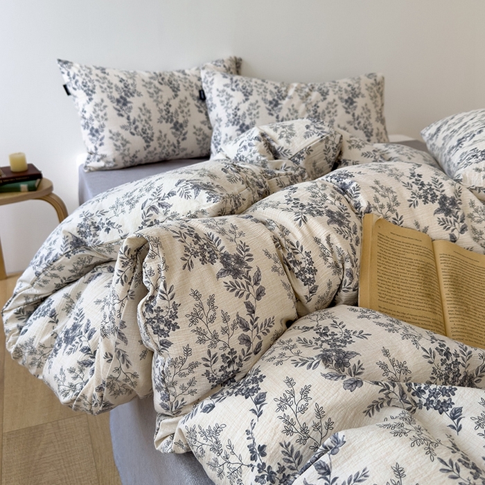 91家纺网 家纺一手货源 找家纺 竹合家纺 2025秋冬新品爆款加厚高克重复古风皱皱印花四件套莫里